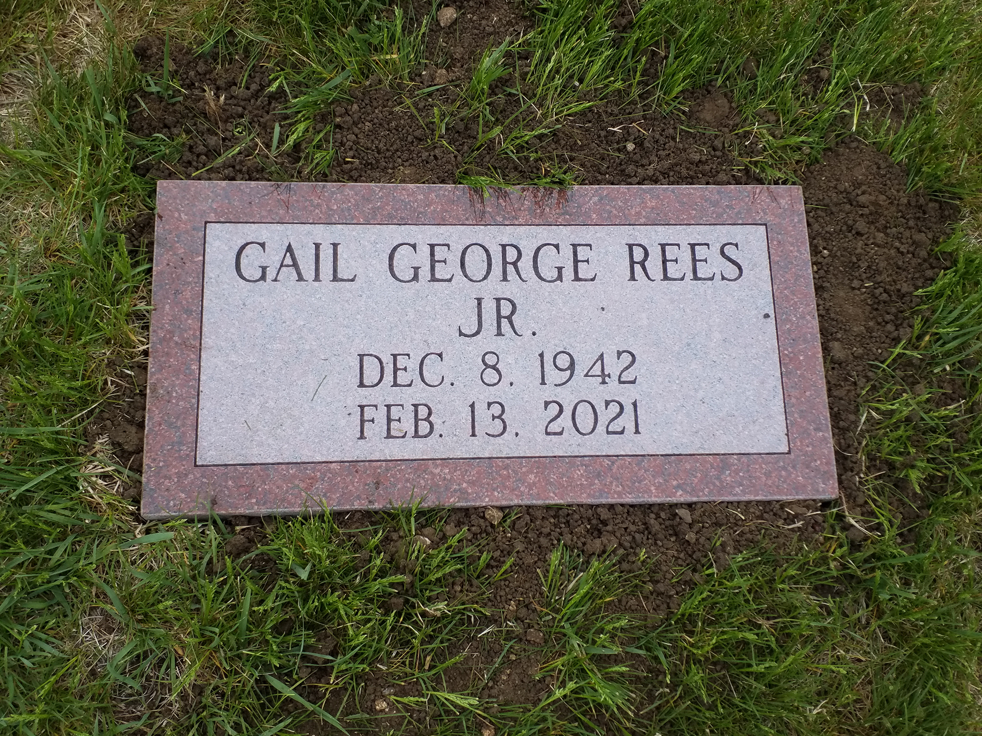 Flat Headstone 084317