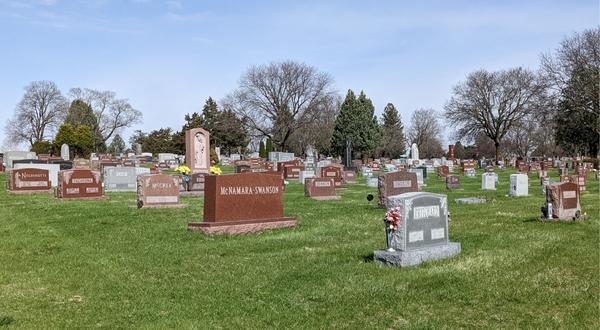 Plot or Monument – Which Comes First? Plot or Monument – Which Comes First?